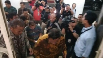 Mahfud Md Temui Komisioner KPU