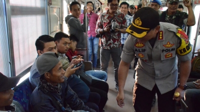 Dampak Ricuh di Jakarta, Polisi Periksa Penumpang di Stasiun Tigaraksa