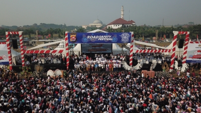 Puluhan Ribu Orang Hadiri Deklarasi Damai Kebhinekaan Polda Banten