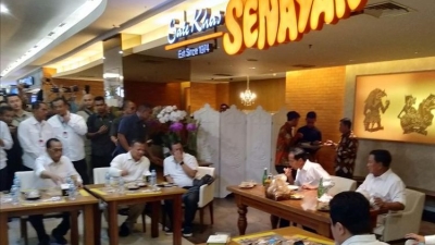 Menu Santap Siang Jokowi dan Prabowo, dari Ongol-ongol, Nasi Pecel, hingga Sate