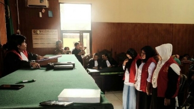 Kampanye Hitam ke Jokowi, 3 Emak PEPES Divonis 6 Bulan Penjara