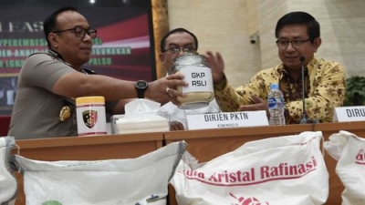 Bareskrim Bongkar Kasus 390 Ton Gula Rafinasi Ilegal di Jateng