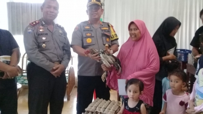 AKBP Ikhwan Lubis SH .MH Kunjungan Ke Kediaman Ibu Novi Dan Ke 3 Anak Yatim Piatu, Bantuan Paket Sembako