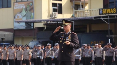 Kapolrestabes Medan Upacara Peringatan Hari Pahlawan