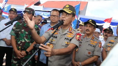 Kapolri dan Panglima TNI Tanam Mangrove dan Sebar Sejuta Benih Ikan di Pesisir Mauk
