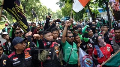Kemenhub: Selama Angkutan Umum Belum Memadai, Ojek Diizinkan