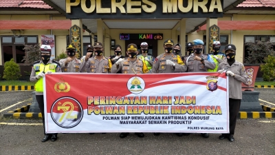 Ultah ke 72 Polwan di Polresta Deli Serdang Melakukan Bakti Sosial Kepada Warga Kurang Mampu