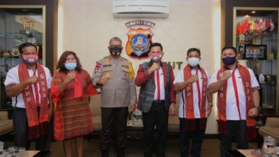 Kapolda Martuani Sormin Bersilaturahmi Bersama Pengurus GBKP di Mapolda Sumut
