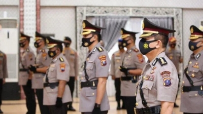 Kapolri Jenderal Polisi Idham Abis, Melakukan Mutasi, Lima Pejabat Utama Polda Sumur Diganti