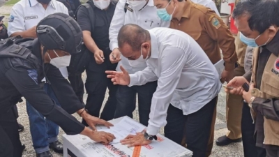 Gagana Sat Brimob Polda Sumut, Kawal Vaksin Covid 19 Dengan 23 Persinel diiring 5.Mobil Petugas