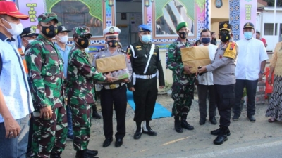 Kapolda Sumut dan Pangdam I/BB Bersama Dansat Brimob, Cek Pos Penyekatan di Torgamba Labusel