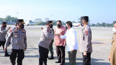 Kunker Wakapolri ke- Medan,  Disambut Kapolda Sumut, Irjen Pol Panca Putra
