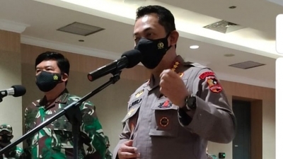 Panglima TNI dan Kapolri Ninjau Serta Cek Penerapan Aplikasi Silacak dan InaRisk di Marauke