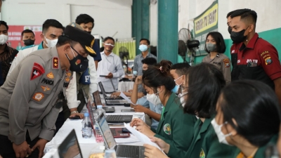Polri dan Mahasiswa Kerjasama Laksanakan Gebyar Vaksinasi, Kapolda Sumut Ucapkan Terima Kasih