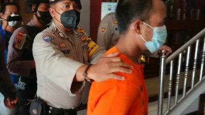 Tenaga Pengajar Ustad di Pondok Pesantren Cabuli 34 Santriwati, Ditahan di Polres Trenggalek Jatim