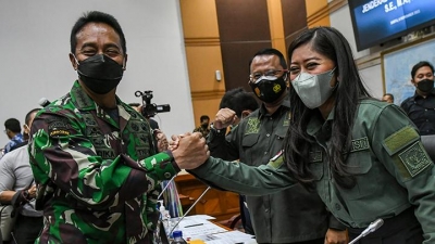 Panglima TNI Marsekal Hadi Tjahjanto Kirim Pesan Singkat WA ke Jenderal Andika Perkasa