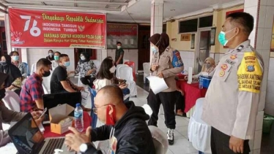 Brigjen Pol. Dr Dadang Pantau Target Vaksinasi 70 Persen di Wilayah Hukum Polsek Percut Seituan