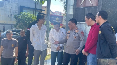 Polda Sumut Gelar Bulan Bakti Polri Presisi Dengan Pembersihan Monumen Raja Sisingamangraja XII