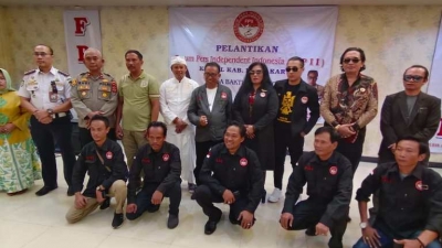 Organisasi Pers, FPII Korwil Purwakarta Secara Resmi Dilantik  Ketua Presidium FPII Dra Kasihhati