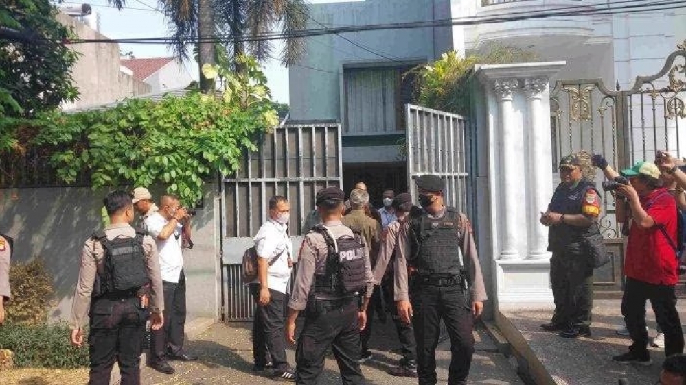 Rumah Mewah di Galaxy Bekasi dan Jalan Kertanegara Kebayoran Baru Milik Ketua KPK, Firli di Geledah Polisi
