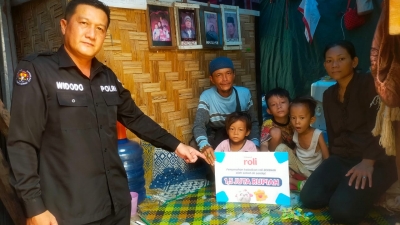 Berbekal Quiz Jejaring Sosial, Program Telkomsel Roli. Aiptu Widodo, Peduli Kepada Orang Tak Punya