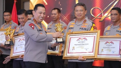 Polda Sumut Meraih Penghargaan Kompolnas Awards 2024, Sebagai Polda Terbaik Se_Indonesia