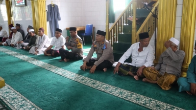 Polres Padang Lawas Gelar Jumat Curhat di Masjid Al-Kusu'iyah Link IV Kel Pasar Sibuhuan