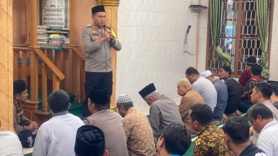 Polres Pakpak Bharat Melalui Polsek Salak Melaksanakan Kegiatan Jumat Curhat