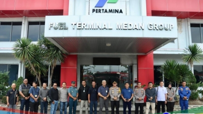 Kapolres Pelabuhan Belawan Bersama Tim Baharkam Polri Tinjau Jalur Pipa Minyak PT. Pertamina