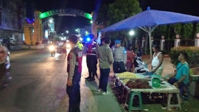 Polres Tapanuli Tengah Situasi Kamtibmas Lakukan Patroli Malam Hari
