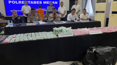 Polrestabes Medan Gerebek Gudang Penyimpanan 36.860 Butir Pil Ekstasi dan 2 Kg Sabu