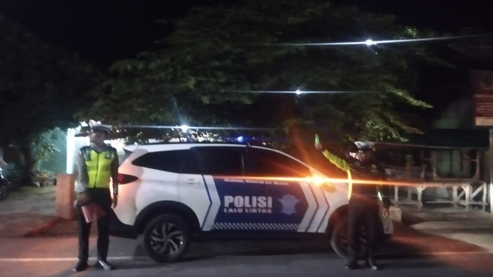 Satlantas Polres Sibolga, Laksanakan Blue Light Patrol