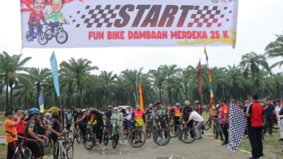 Kapolres Serdang Bedagai Bersama Dandim 0204/DS dan Bupati Serdang Bedagai Ikuti Fun Bike Dambaan Merdeka 25 K Tahun 2024