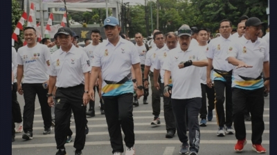 Kapolda Sumut Memeriahkan Fun Walk Road to PON XXI 2024