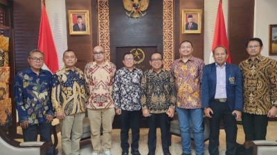 Pengurus PWI Pusat Bersama Mensesneg Siap Wujudkan Gedung Ikonik Yugyakarta dan Pusat Diklat Internasional