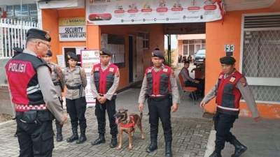 K9 Polda Sumut Sterilkan Gedung KPU dan Bawaslu Jelang Pilkada 2024