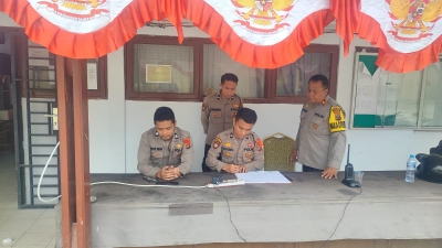 Waka Polres Pakpak Bharat Mengecek ke Kantor KPU dan Bawaslu Pakpak Bharat