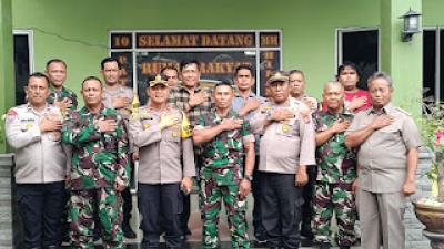 Peringatan HUT TNI ke-79, Polsek Medan Labuhan Berikan Kejutan Kepada Koramil 10 dan Koramil 11 Medan Deli