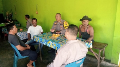 Sat Binmas Polres Langkat Sambangi Warga Dalam Giat Cooling System Pilkada