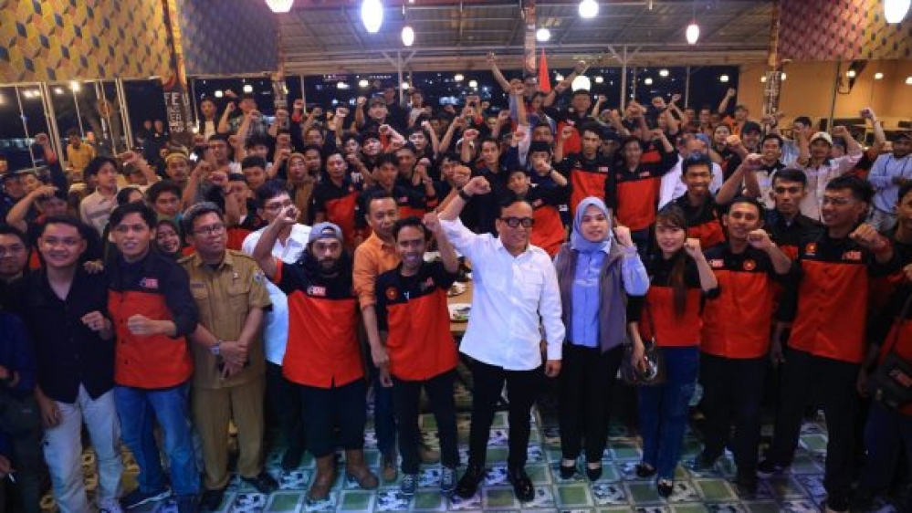 Wamenaker Harap Pengusaha dan Pekerja Miliki Jiwa Patriotik