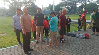 Seorang Pria Paruh Baya Saat Olahraga, Secara Tiba-tiba Meninggal Dunia,kini Ditangani Polsek Binjai Kota Cek TKP