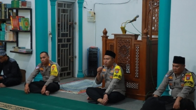 Kapolres Sibolga, Sampaikan Pesan Kamtibmas dalam Rangkaian Jumat Curhat di Masjid Budi Sehati Sibolga