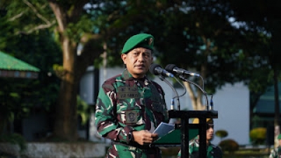Kapoksahli Pangdam XIV/Hsn, Brigjen TNI Tri Saktiyono Pimpin Upacara 17-an Bulan Januari 2025