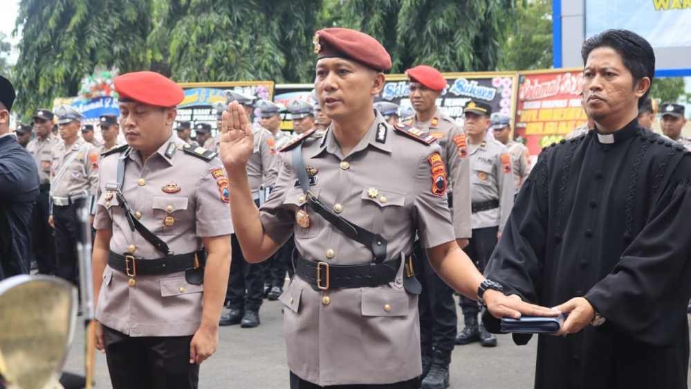 Sertijab Wakapolres dan Kasat Reskrim Dipimpin Kapolres Purbalingga