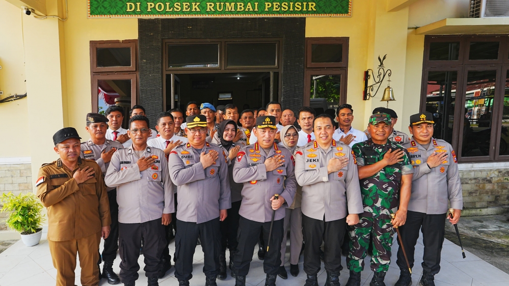 Pastikan pelayanan optimal, Kapolri Kunjungi Polsek Rumbai Pesisir