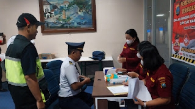Tes Urine Digelar Polresta Deli Serdang Terhadap Awak Maskapai Penerbangan dan Masinis di Bandara KNIA