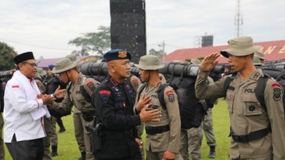 Dansat Brimob Berangkatkan Pejuang Spesialis: Langkah Pagi Menuju Tugas yang Lebih Tinggi