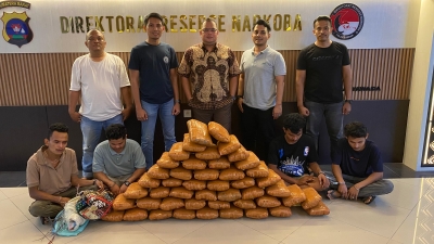 Ditresnarkoba Polda Sumatera Barat Gagalkan Peredaran 47 Kg Ganja Di Sumbar, 4 Tersangka Ditangkap