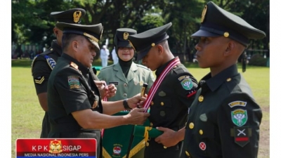 Dilantik dan Disumpah 670 Prajurit Tamtama TNI AD Menyandang Pangkat Prajurit Dua
