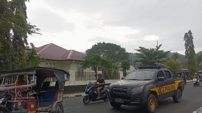 Satuan Samapta Polres Sibolga Aksi di Jalan Raya Dengan Polisi NYINYII
